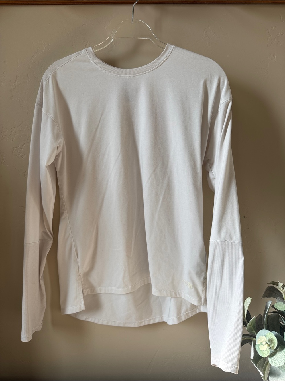 The North Face Women's White Long Sleeve Crew Top